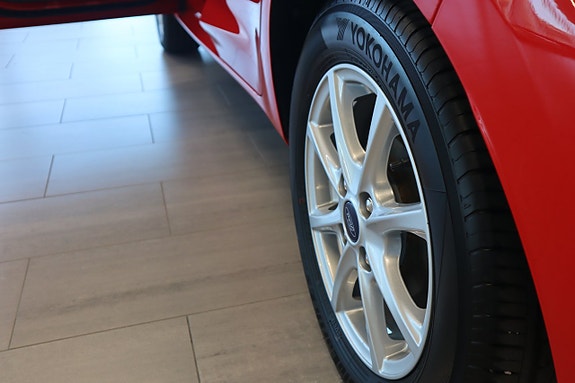 Ford Fiesta 10 of 15