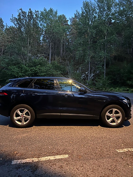 Jaguar F-PACE 6 of 14