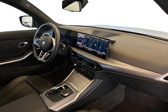 BMW 330e 17 of 25