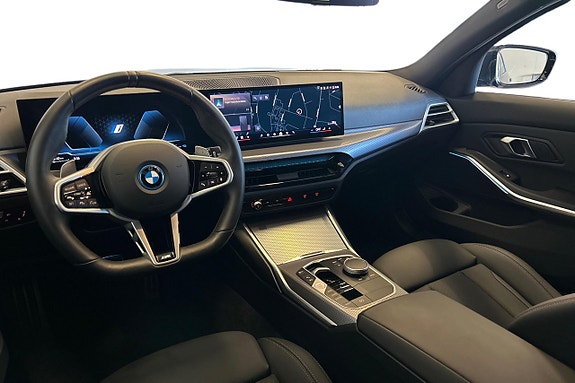 BMW 330e 10 of 25