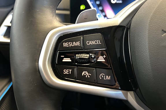 BMW 330e 12 of 25