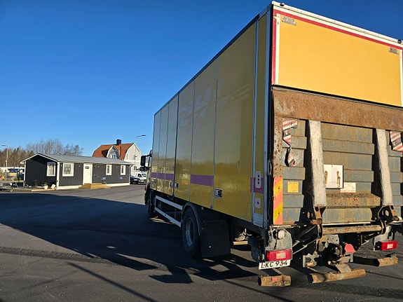 Volvo fm 330 5 of 12