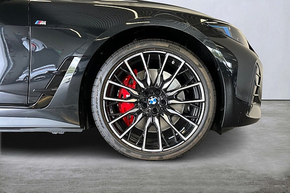 BMW i4 9 of 23
