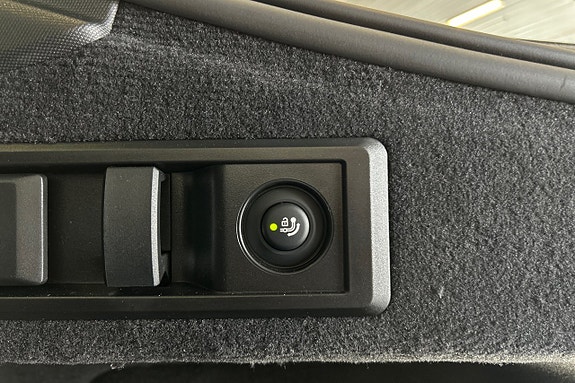 BMW i4 22 of 23