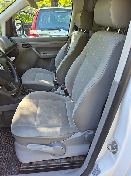 Volkswagen Caddy 2 of 22
