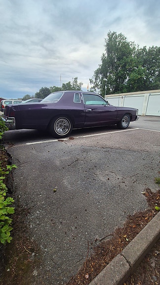 Chrysler Cordoba 2 of 10