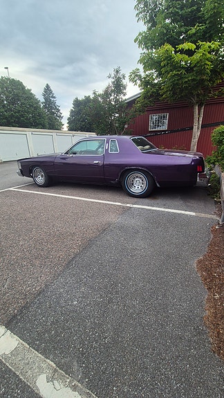 Chrysler Cordoba 3 of 10