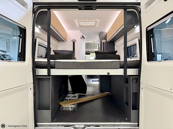 Adria Twin Select 640 SGX 3 of 16
