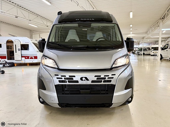 Adria Twin Select 640 SGX 6 of 16