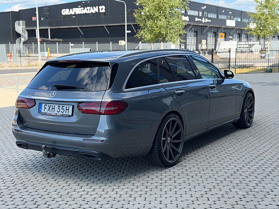 Mercedes-Benz E200 5 of 14