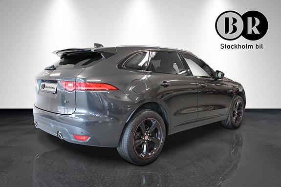 Jaguar F-PACE 3 of 21