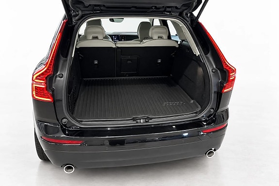 Volvo XC60 10 of 16