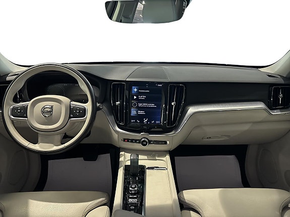 Volvo XC60 8 of 16