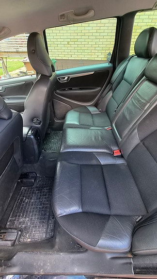 Volvo V70 5 of 5