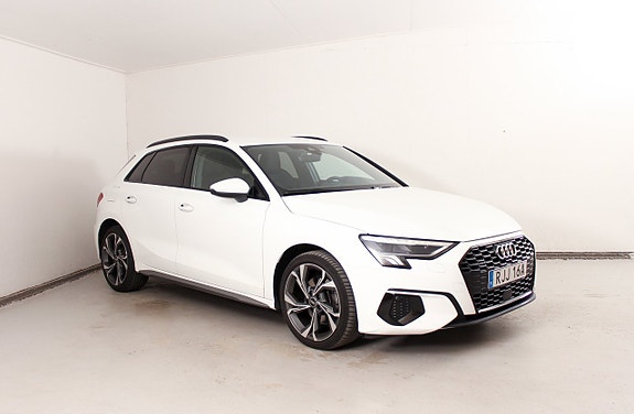 Audi A3 4 of 29