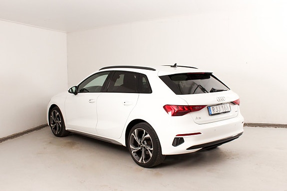 Audi A3 9 of 29