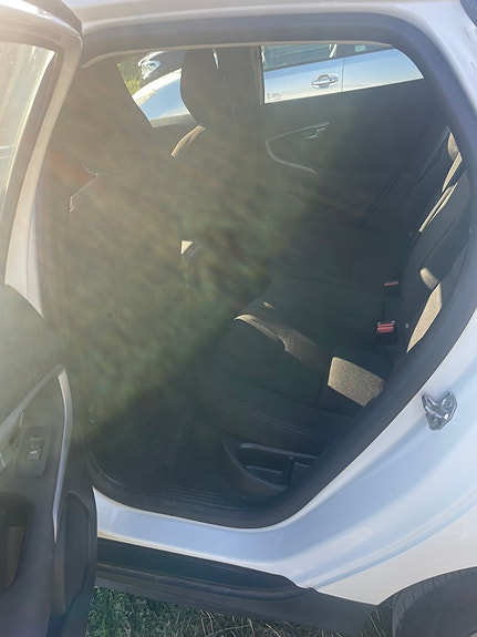 Volvo V40 Cross Country 11 of 11
