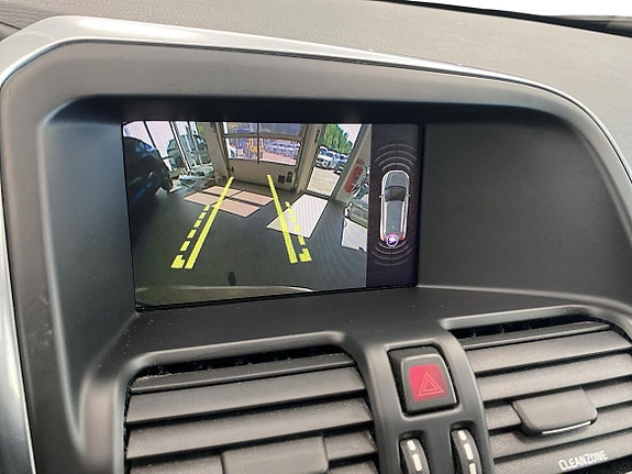 Volvo XC60 14 of 14