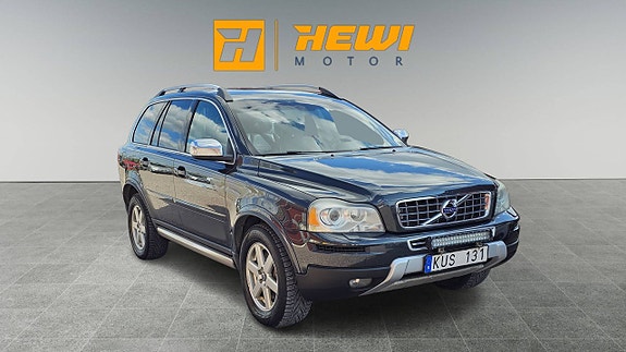 Volvo XC90 5 of 15