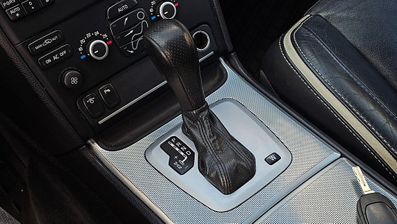 Volvo XC90 12 of 15