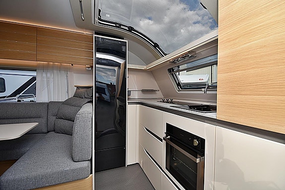 Adria 613 HT Adora, Långbäddar 4 of 27