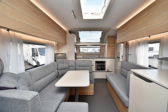 Adria 613 HT Adora, Långbäddar 15 of 27