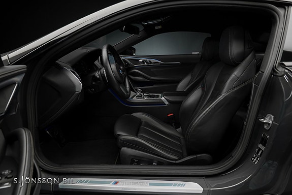 BMW M850i 11 of 20