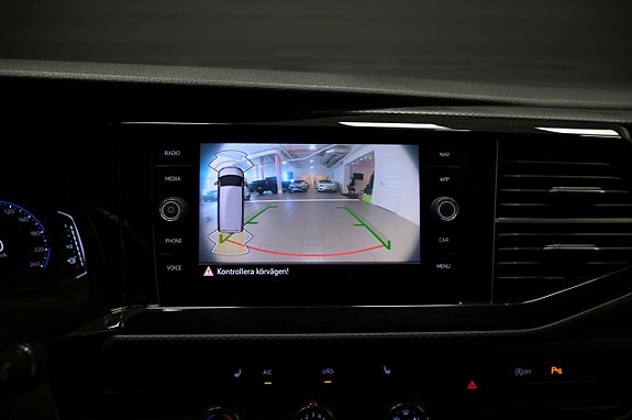 Volkswagen Transporter 16 of 19