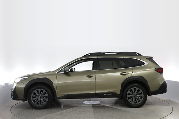 Subaru Outback 2 of 17