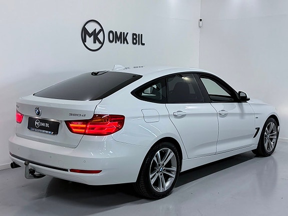 BMW 320d 3 of 25