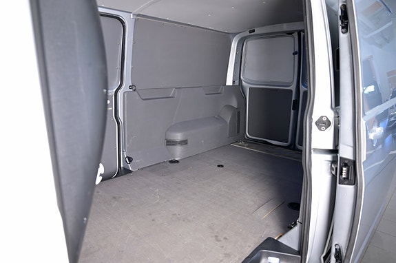 Volkswagen Transporter 8 of 19