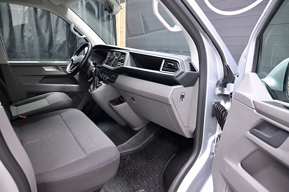Volkswagen Transporter 10 of 19