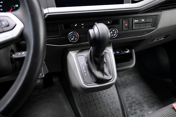 Volkswagen Transporter 13 of 19