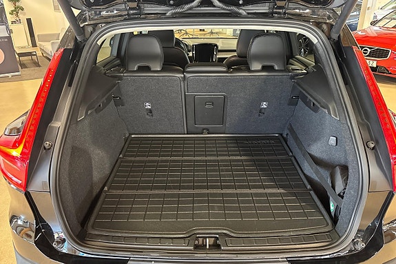 Volvo XC40 21 of 25