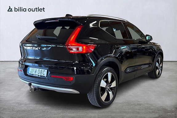 Volvo XC40 6 of 25