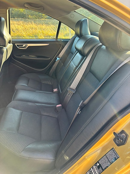 Volvo S60 6 of 6