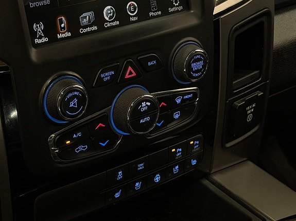 Dodge RAM 1500 27 of 30