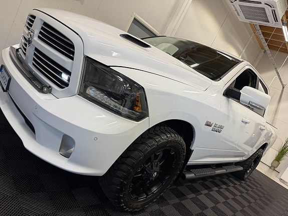 Dodge RAM 1500 12 of 30