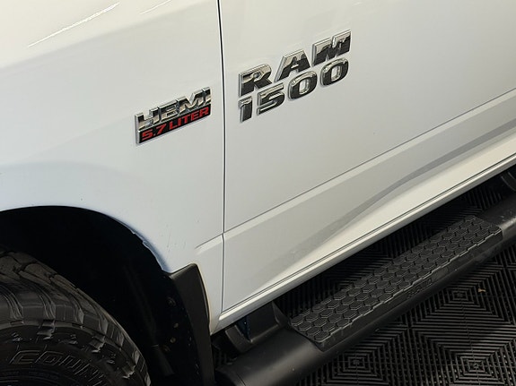Dodge RAM 1500 10 of 30