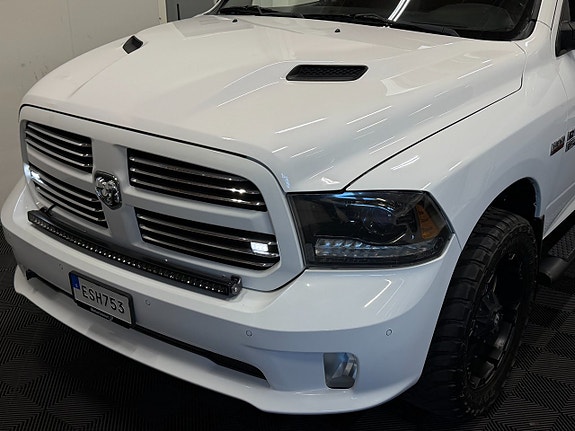Dodge RAM 1500 4 of 30