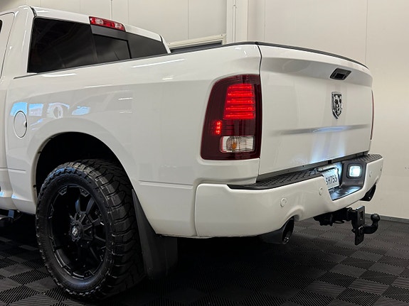 Dodge RAM 1500 14 of 30
