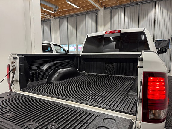 Dodge RAM 1500 18 of 30