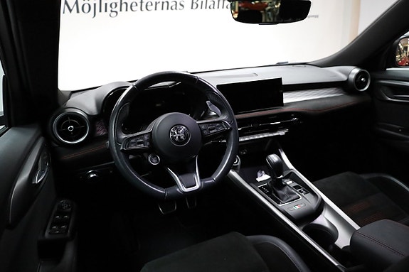 Alfa Romeo Tonale 3 of 30