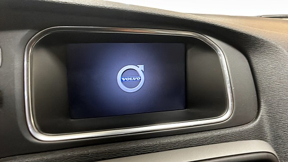 Volvo V40 9 of 12