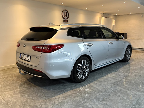 Kia Optima 4 of 23
