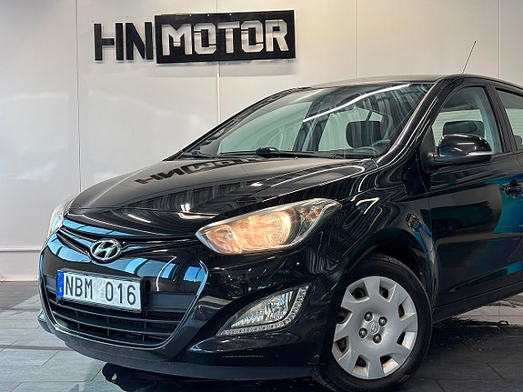 Hyundai i20 2 of 26