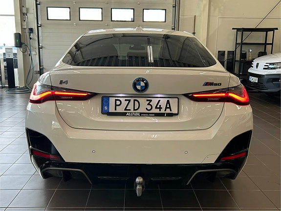 BMW i4 6 of 30