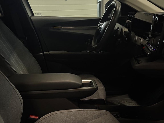 Renault Megane E-Tech 11 of 21
