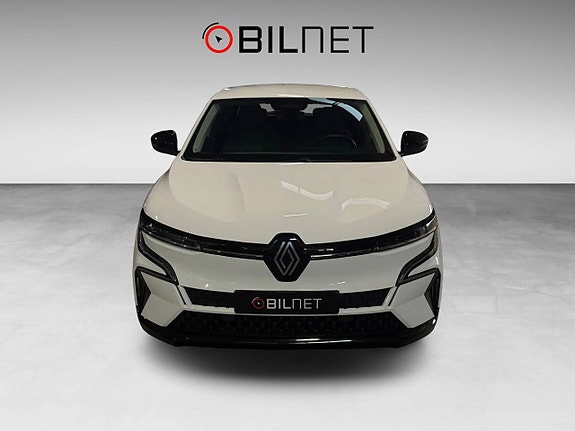 Renault Megane E-Tech 3 of 21