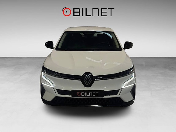 Renault Megane E-Tech 6 of 21